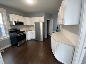 7340 S Aberdeen St in Chicago, IL - Building Photo - Building Photo