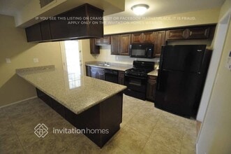 1925 W Eugie Ave in Phoenix, AZ - Building Photo - Building Photo