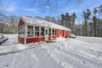 11 Caribou Dr in Brunswick, ME - Building Photo - Building Photo