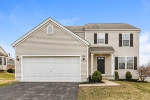 6515 Ashbrook Village Dr in Canal Winchester, OH - Building Photo