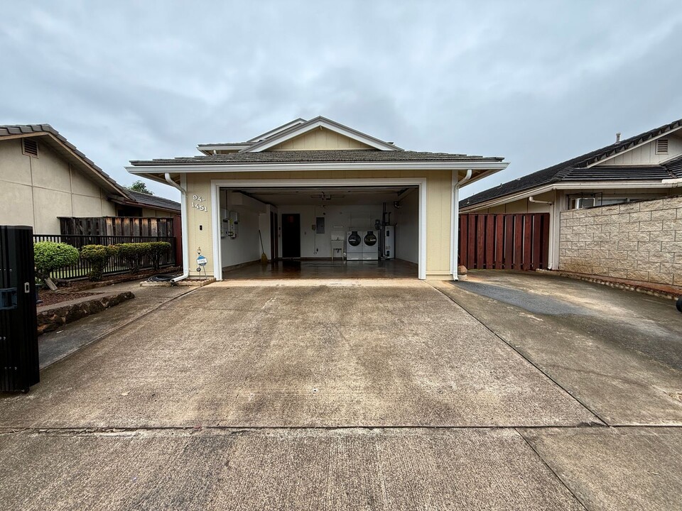 94-1451-1451 Manao St in Waipahu, HI - Building Photo