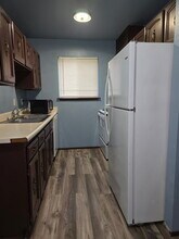 4411 76th Ave W, Unit 2 in University Place, WA - Foto de edificio - Building Photo