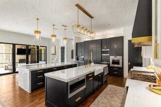 6201 Theresa Ln in Colleyville, TX - Building Photo - Building Photo