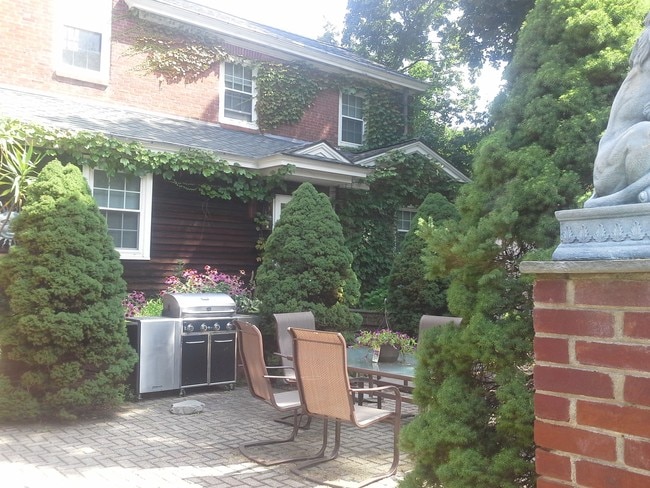 2 S Center St, Unit 56 Elm in Windsor Locks, CT - Building Photo - Building Photo