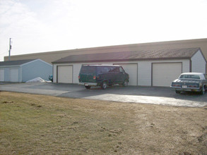 Moreland Street Complexes in Oshkosh, WI - Building Photo - Other