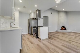 4909 Hawk Cove in Austin, TX - Building Photo - Building Photo