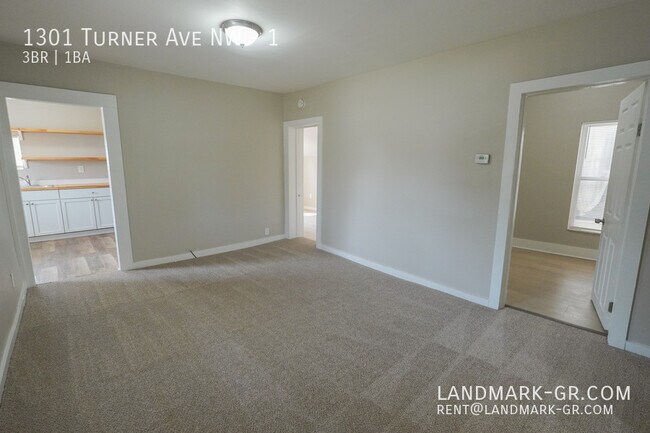 1301 Turner Ave NW in Grand Rapids, MI - Building Photo - Building Photo