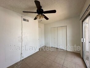 2801 E Monte Cristo Ave in Phoenix, AZ - Foto de edificio - Building Photo