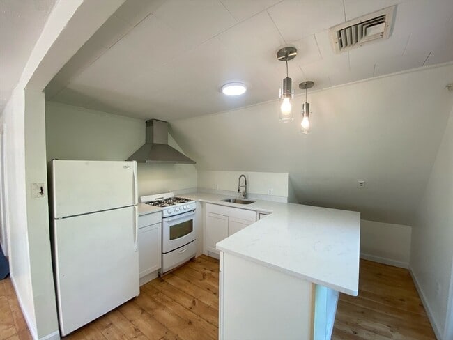 161 Cedar St in Milford, MA - Building Photo - Building Photo