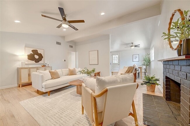 property at 2044 W Spruce Ave