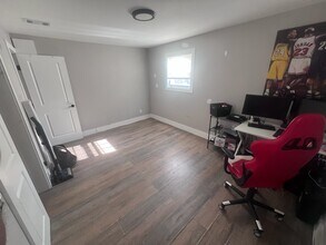 59 College Dr, Unit 59 in Edison, NJ - Building Photo - Building Photo