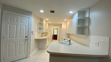 3200 W Community Dr in Jupiter, FL - Building Photo - Building Photo