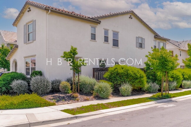 property at 680 W Waterman Dr