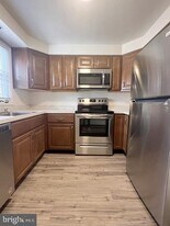 2041 N Susquehanna Trail in York, PA - Building Photo