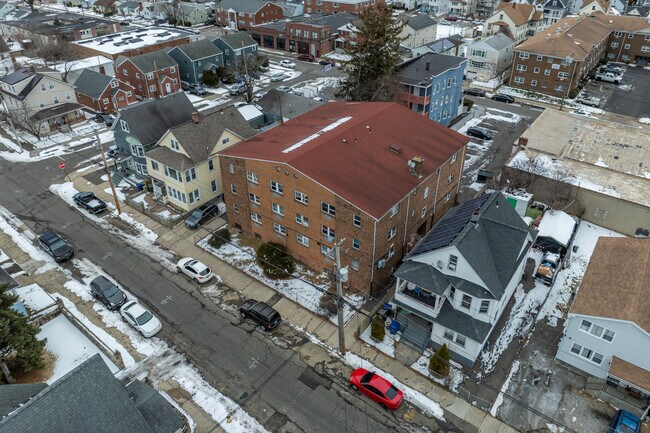 80 Taft AVE in Bridgeport, CT - Building Photo - Building Photo