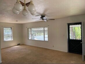 7 Birch Ln in Wheeling, WV - Building Photo - Building Photo