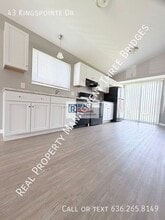 43 Kingspointe Dr in St. Peters, MO - Building Photo - Building Photo