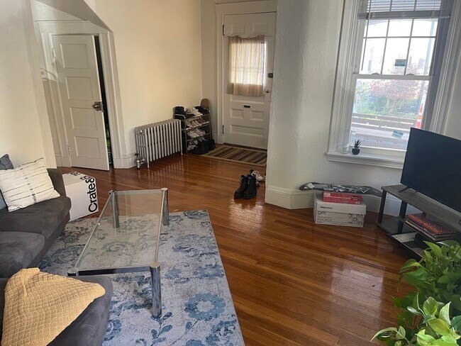 35 Haskell St in Boston, MA - Building Photo - Building Photo
