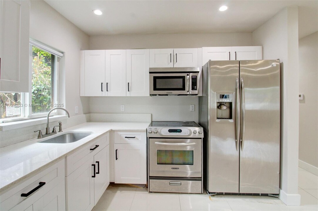 1521 NW 8th Ave in Fort Lauderdale, FL - Building Photo