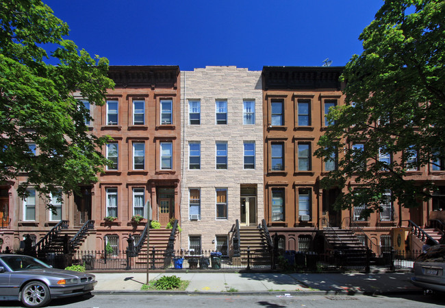 409 Madison St in Brooklyn, NY - Building Photo - Building Photo