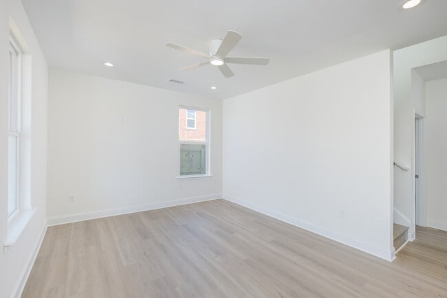 1122 Rodey Ave in Charlotte, NC - Foto de edificio - Building Photo