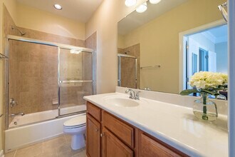 319 Legends Way in Chapel Hill, NC - Building Photo - Building Photo