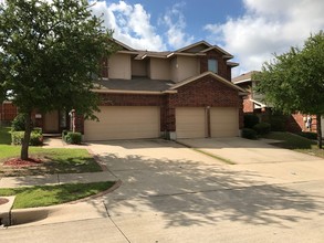 Stonebrook Townhome Properties in Mesquite, TX - Building Photo - Building Photo