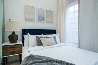 317 E 78th St in New York, NY - Building Photo - Building Photo