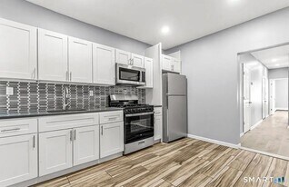 1220 Pembroke St in Bridgeport, CT - Building Photo