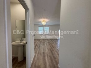 4127 N Rosalia Ave in Fresno, CA - Building Photo - Building Photo