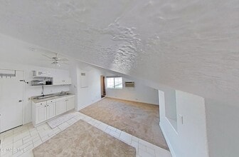 3042 E Cumberland Ct in Westlake Village, CA - Building Photo - Building Photo