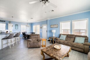 975 Dolly St, Unit SI ID1364178P in Gilchrist, TX - Building Photo