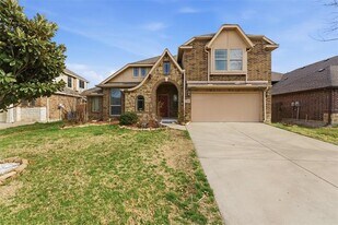 1310 Hearthstone Dr in Burleson, TX - Building Photo