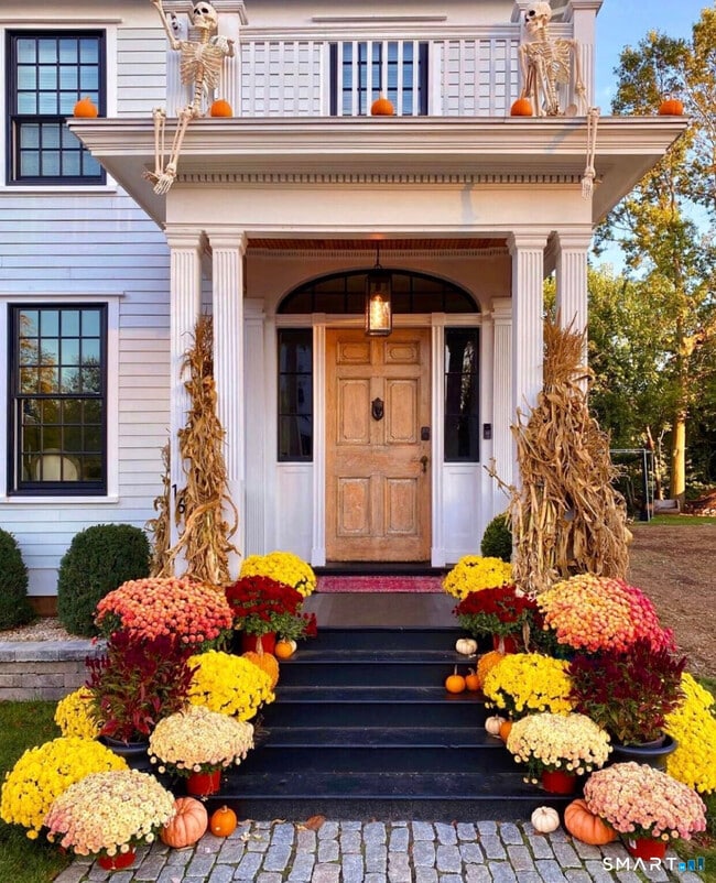 property at 160 Main St