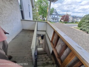 234 E Drinker St in Dunmore, PA - Building Photo - Building Photo