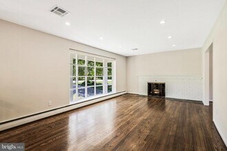 9102 Old Mt Vernon Rd in Alexandria, VA - Building Photo - Building Photo