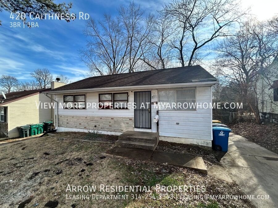 420 Caithness Rd in St. Louis, MO - Building Photo