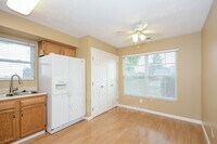 3304 Whispering Woods Dr photo'
