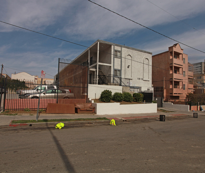 1815 W 5th St in Los Angeles, CA - Building Photo