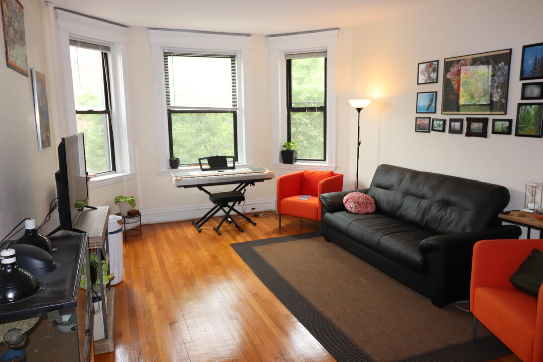 1959 Commonwealth Ave, Unit 3 in Boston, MA - Building Photo