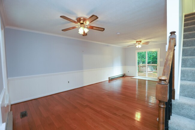 1503 King Charles Ct in North Chesterfield, VA - Building Photo - Building Photo