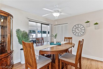 825 93rd Ave N in Naples, FL - Building Photo - Building Photo