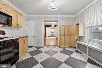 104 Maple St in Conshohocken, PA - Building Photo - Building Photo