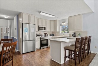 1920 Bent Grass Dr in Surfside Beach, SC - Building Photo - Building Photo