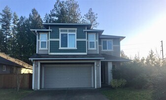 2752 SW Siskin Cir in Port Orchard, WA - Building Photo
