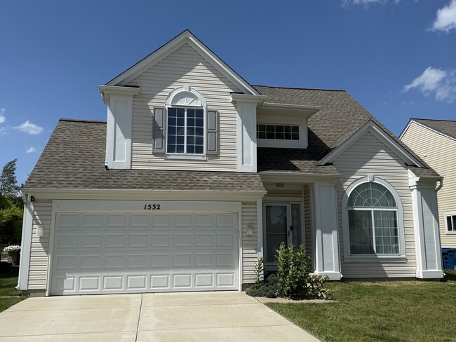 property at 1532 Knoll Crest Dr
