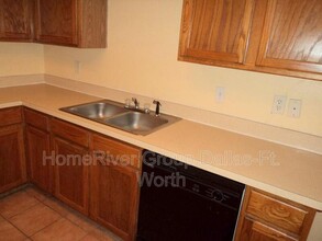 2713 Stanford St in Rowlett, TX - Building Photo - Building Photo