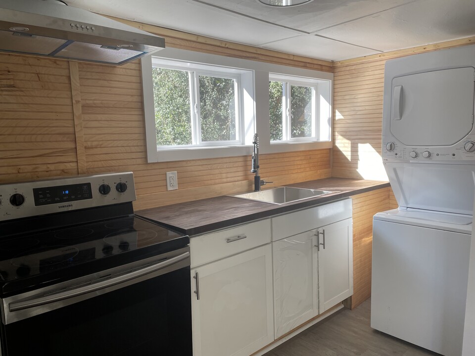 2053 Monroe St, Unit 2053 in Wilmington, NC - Building Photo