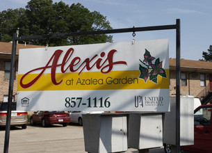 Alexis at Azalea Garden in Norfolk, VA - Building Photo - Building Photo