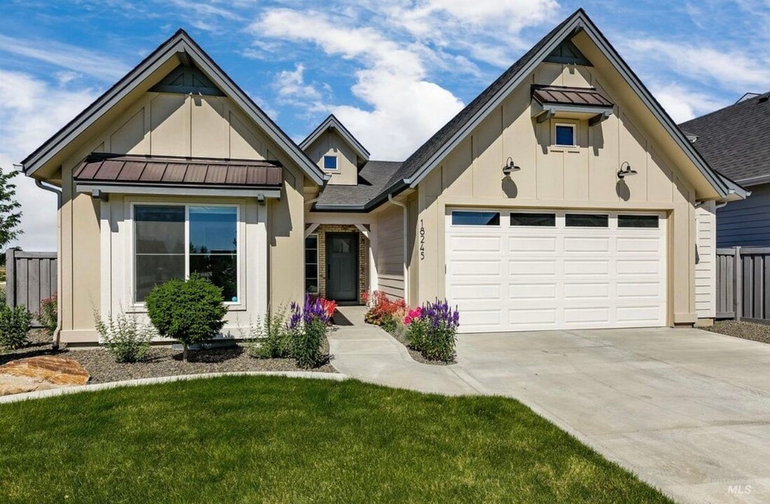 18245 Hush Crk Wy in Nampa, ID - Building Photo